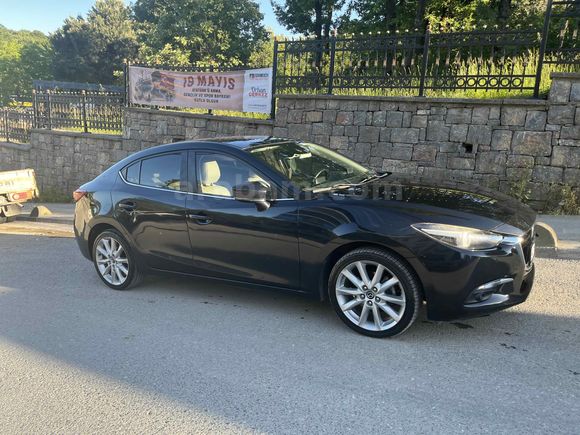 Sahibinden Mazda 3 1.5 SkyActive-D Power Sense 2017 Model İstanbul 79.200 km Siyah