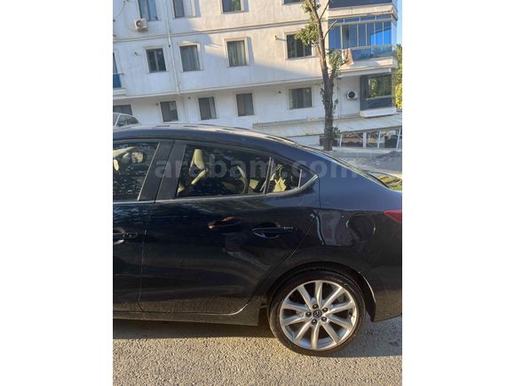 Sahibinden Mazda 3 1.5 SkyActive-D Power Sense 2017 Model İstanbul 79.200 km Siyah