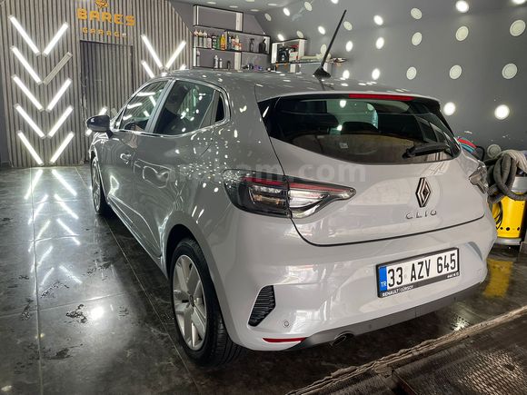 Sahibinden  Hatasiz Boyasiz Clio 1.0 TCe Evolution 2024 Model 