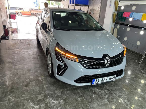 Sahibinden  Hatasiz Boyasiz Clio 1.0 TCe Evolution 2024 Model 