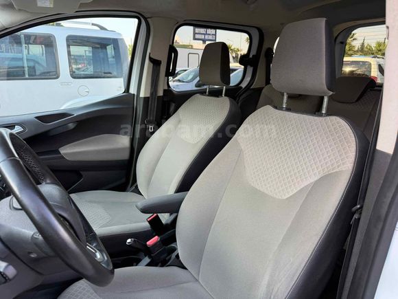  2021 COURİER 1.5 TDCİ TİTANIUM..OTOMOBİL RUHSATLI..
