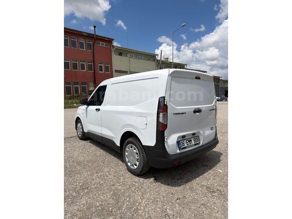 Sahibinden Ford Transit Courier 1.5 EcoBlue Trend 2024 Model