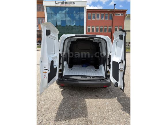 Sahibinden Ford Transit Courier 1.5 EcoBlue Trend 2024 Model