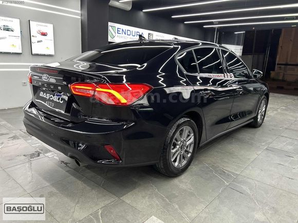 2025 MODEL FORD FOCUS 1.5ECOBLUE TİTANİUM STİL SİYAH RENK