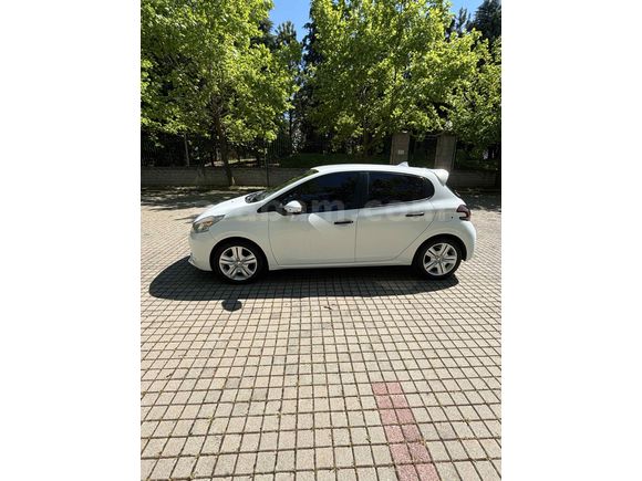 Yeni muayeneli Sahibinden Peugeot 208 1.2 PureTech Access 2015 Model 