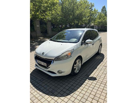 Yeni muayeneli Sahibinden Peugeot 208 1.2 PureTech Access 2015 Model 