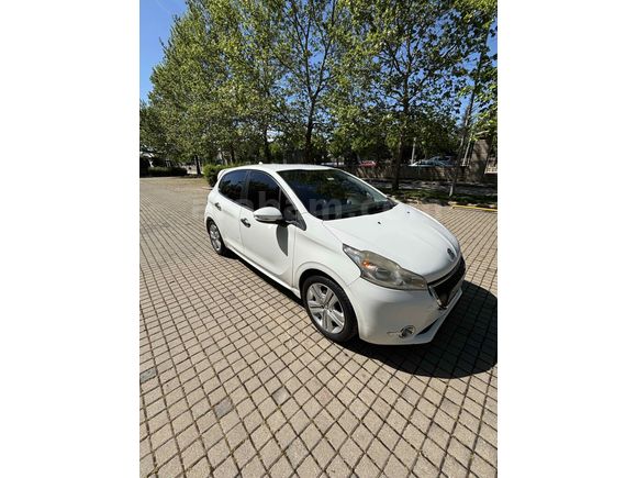 Yeni muayeneli Sahibinden Peugeot 208 1.2 PureTech Access 2015 Model 