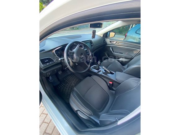 Sahibinden Renault Megane 1.6 Touch 2019 Model 36.350 km 