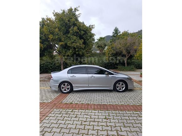 Sahibinden Honda Civic 1.6i VTEC Elegance 2011 Model