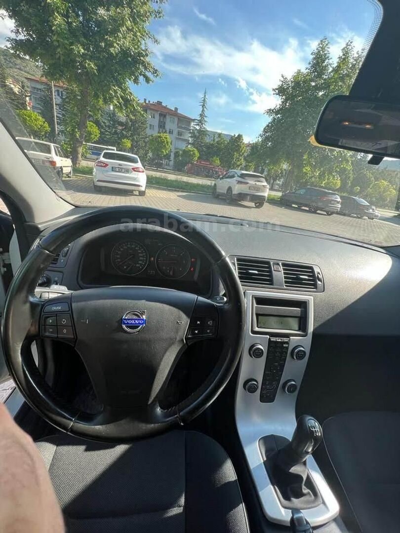 Sahibinden Volvo S40 1.6 D 2012 Model Amasya 176.000 km Beyaz 2
