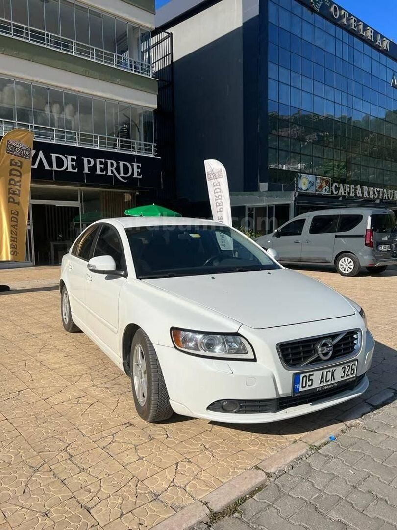Sahibinden Volvo S40 1.6 D 2012 Model Amasya 176.000 km Beyaz 1