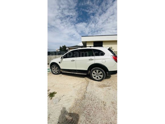 2.  Sahibinden Chevrolet Captiva 2.0 D LT High 2011 Model 144.000 KM 7 KİŞİLİK 