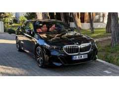 Sahibinden BMW 5 Serisi 520i M Sport 2025 Model Sıfırdan Farksız 21 Jant B&W ses sistemi