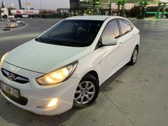 Sahibinden Hyundai Accent Blue 1.6 CRDI Mode 2014 Model  240.000 km Beyaz
