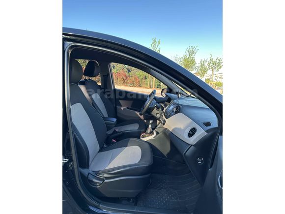 Sahibinden Hyundai i10 1.0 D-CVVT Style 2014 Model 