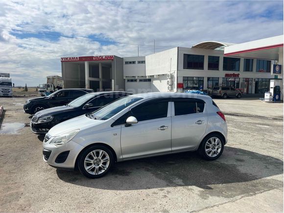 Sahibinden Opel Corsa 1.2 Twinport Essentia 2012 Model 