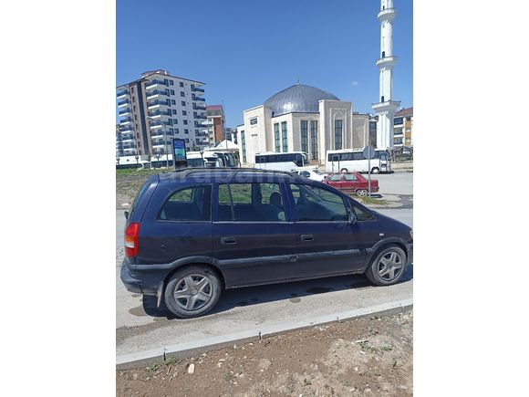 muayeneden tekte gecti