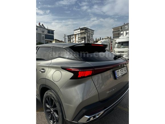 Sahibinden Chery Omoda 5 1.6 T-GDI Comfort 2023 Model  43.000 km Gri (Gümüş)