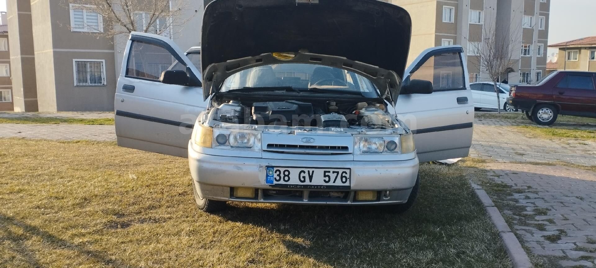 Sahibinden Lada Vega 1.6 2005 Model Kayseri 147.000 km Gri (Gümüş) 4