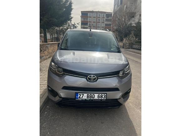 Sahibinden Toyota Proace City 1.5 D Passion X-Pack 2022 Model