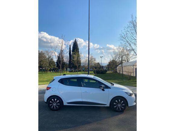 3.Sahibinden Renault Clio 1.2 Joy 2015 Model 