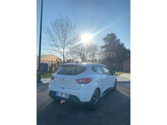 3.Sahibinden Renault Clio 1.2 Joy 2015 Model 