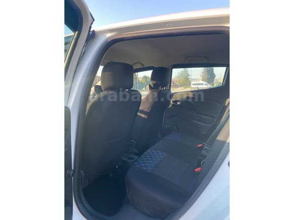 3.Sahibinden Renault Clio 1.2 Joy 2015 Model 