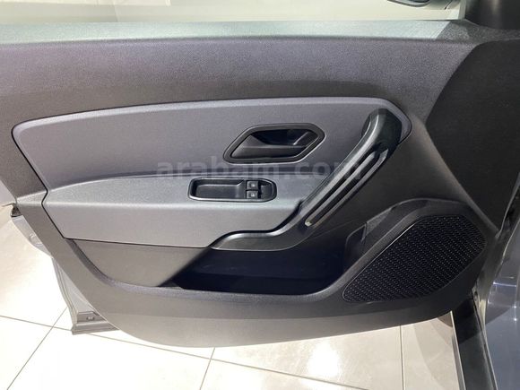 otomobil Dacia Duster 1.0 Turbo Essential 4x2