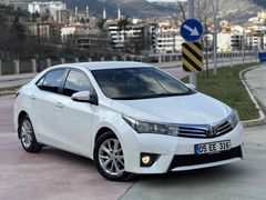 2015 HATASIZ BOYASIZ 108 KM’DE OTOMATİK İÇİ BEJ PREMİUM COROLLA