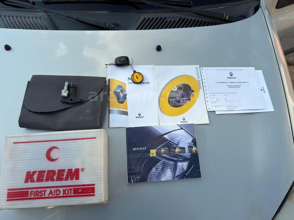 Sahibinden Hatasız Boyasız Renault Clio 1.5 dCi Expression 2003 Model