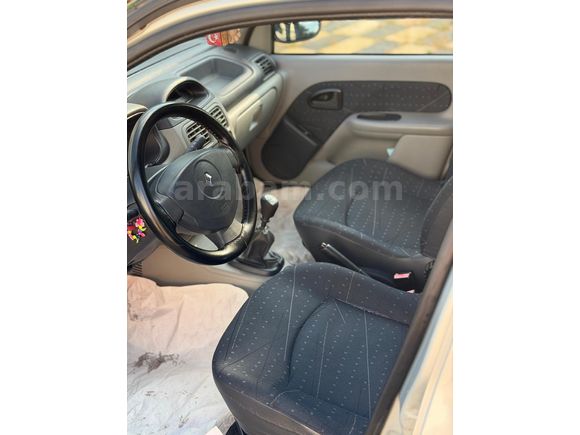 Sahibinden Hatasız Boyasız Renault Clio 1.5 dCi Expression 2003 Model