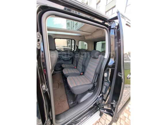 İlk Sahibinden Opel Combo 1.5 CDTI Ultimate 2023 Model