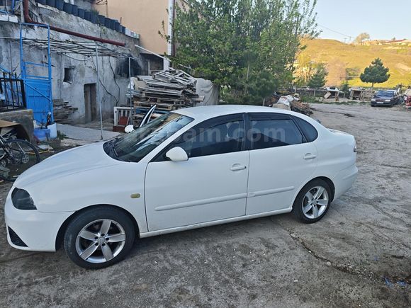 Sahibinden Seat Cordoba 1.4 TDI Basic 2007 Model  280.000 km Beyaz