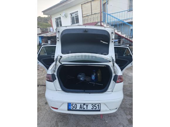 Sahibinden Seat Cordoba 1.4 TDI Basic 2007 Model  280.000 km Beyaz