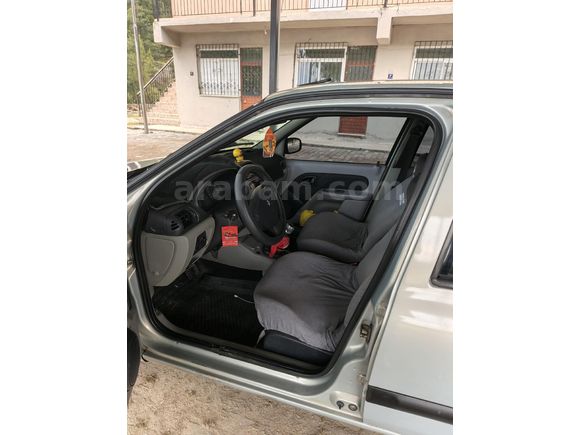 Sahibinden Renault Clio 1.5 dCi Expression 2003 Model  275.000 km Gri (Gümüş)