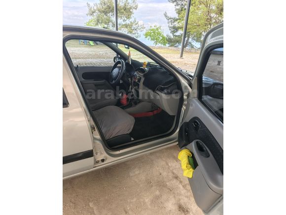 Sahibinden Renault Clio 1.5 dCi Expression 2003 Model  275.000 km Gri (Gümüş)