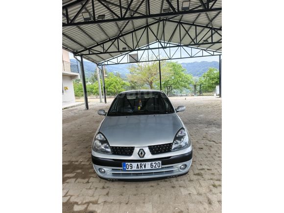 Sahibinden Renault Clio 1.5 dCi Expression 2003 Model  275.000 km Gri (Gümüş)