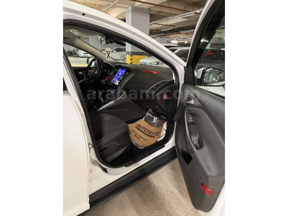 Sahibinden Ford Focus 1.6 TDCi Titanium 2014 Model Ankara
