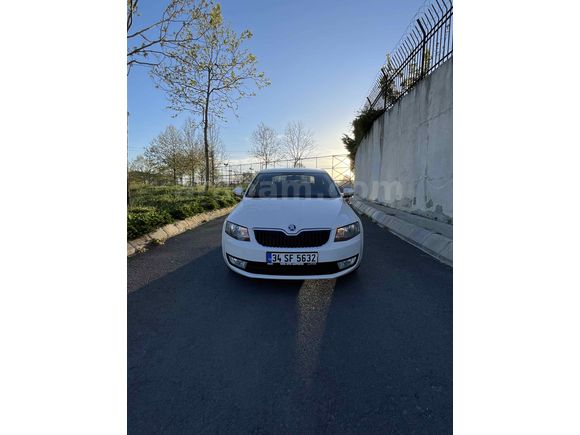 Sahibinden Skoda Octavia 1.6 TDI Optimal 2017 Model  200.000 km Beyaz