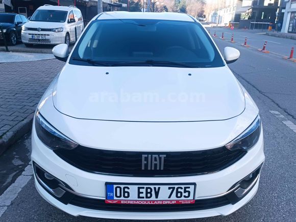 Sahibinden Fiat Egea 1.3 Multijet Easy Plus 2023 Model Batman 13.000 km Beyaz