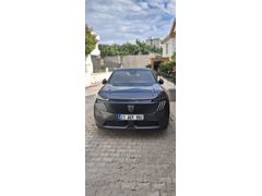 Sahibinden ciddi alıcılara pazarlık payı var. Peugeot e-3008 Allure 2025 Model  26.000 km Füme