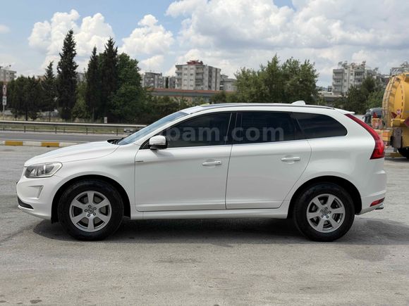  Volvo XC60 2.0 D4  2013 Model 