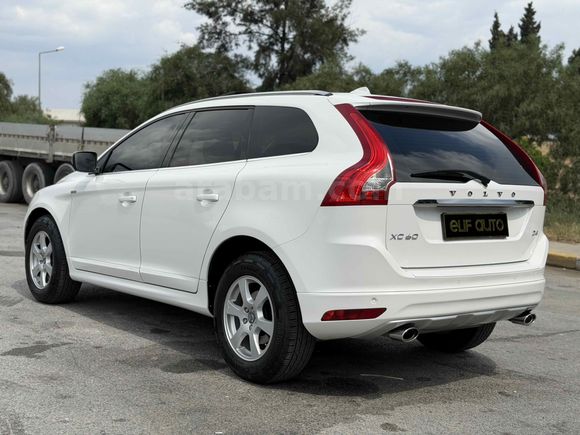  Volvo XC60 2.0 D4  2013 Model 