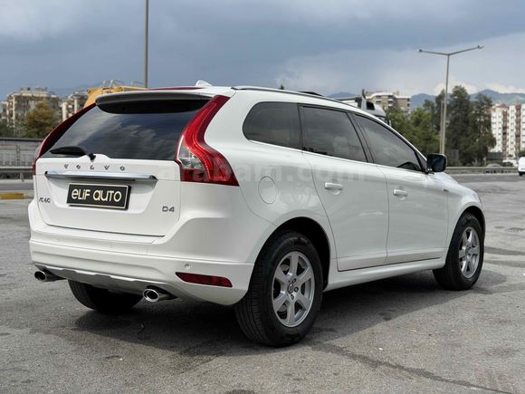  Volvo XC60 2.0 D4  2013 Model 