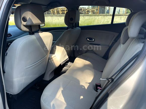 2011 MEGANE 182'BİNDE BENZİN LPG TEK DEĞİŞEN TEK BOYA BAKIMLI 'ÇETİN CARS'