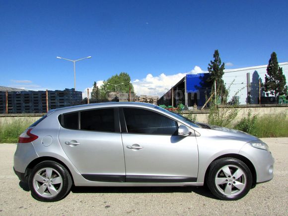 2011 MEGANE 182'BİNDE BENZİN LPG TEK DEĞİŞEN TEK BOYA BAKIMLI 'ÇETİN CARS'