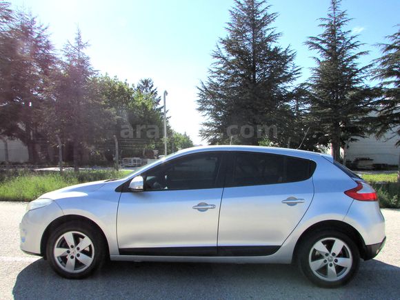 2011 MEGANE 182'BİNDE BENZİN LPG TEK DEĞİŞEN TEK BOYA BAKIMLI 'ÇETİN CARS'