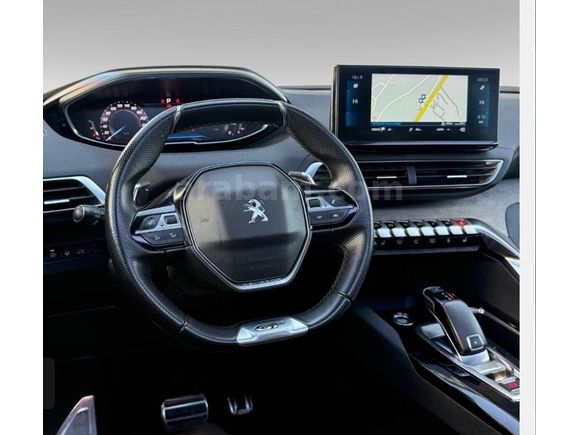 Sıfır Motorlu, 2022 model, Peugeot 5008 GT Night Edition