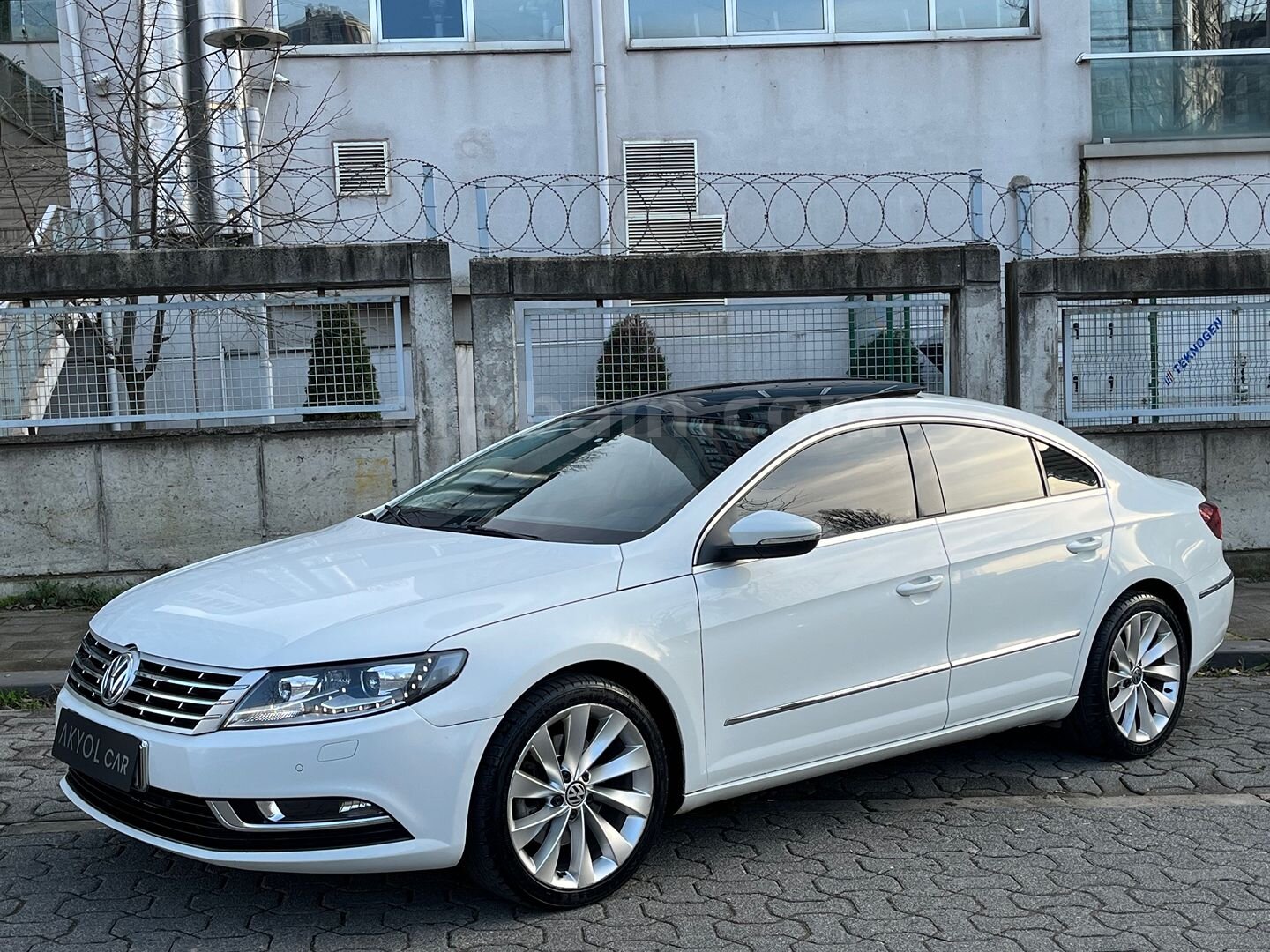 Galeriden Volkswagen VW CC 1.4 TSi Exclusive 2014 Model İstanbul 159.000 km Beyaz 1