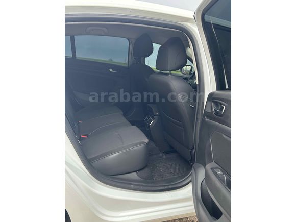 Sahibinden Renault Megane 1.3 TCe Touch 2025 Model  